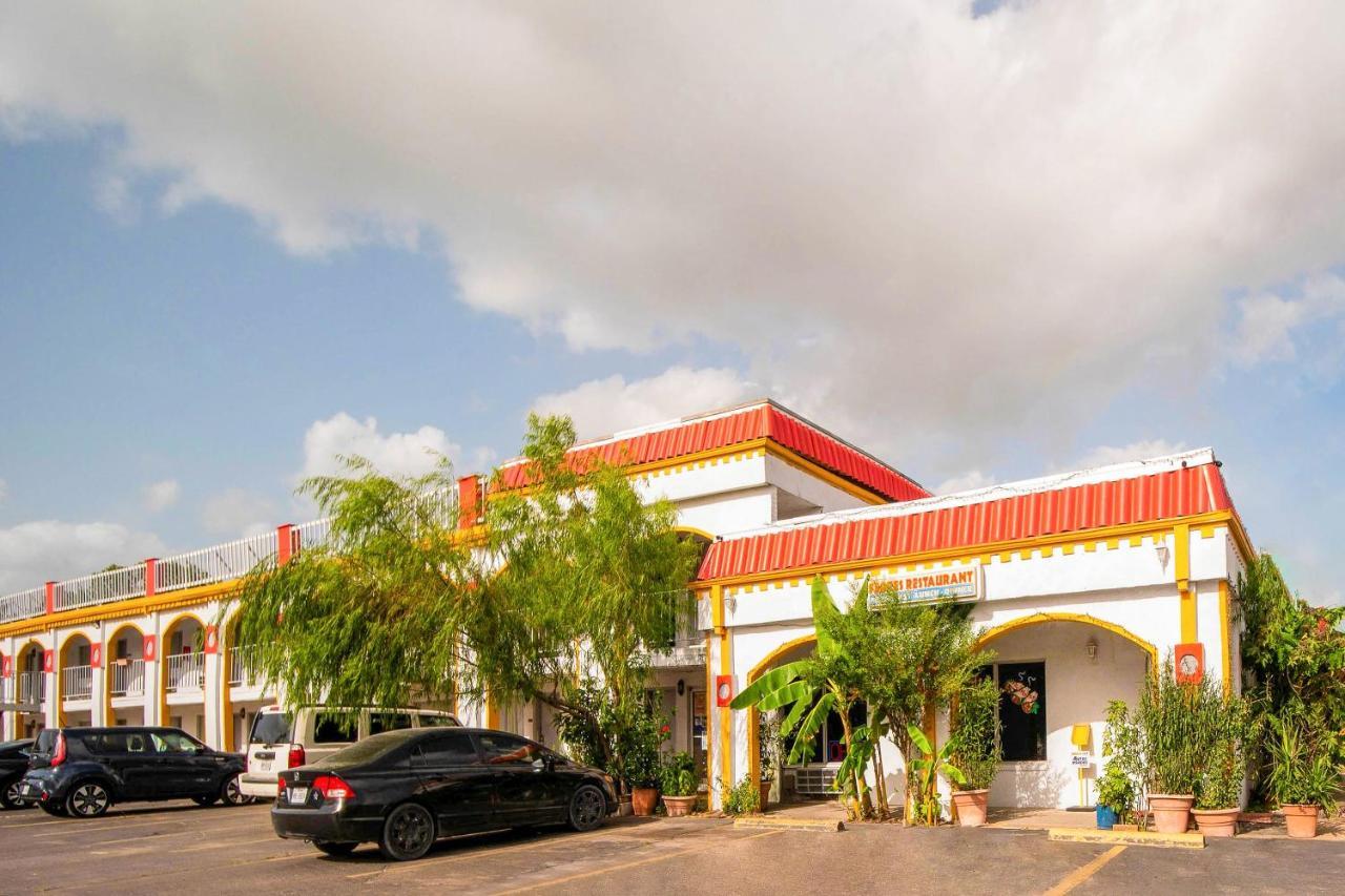 Hotel O Houston East Channelview I-10 外观 照片