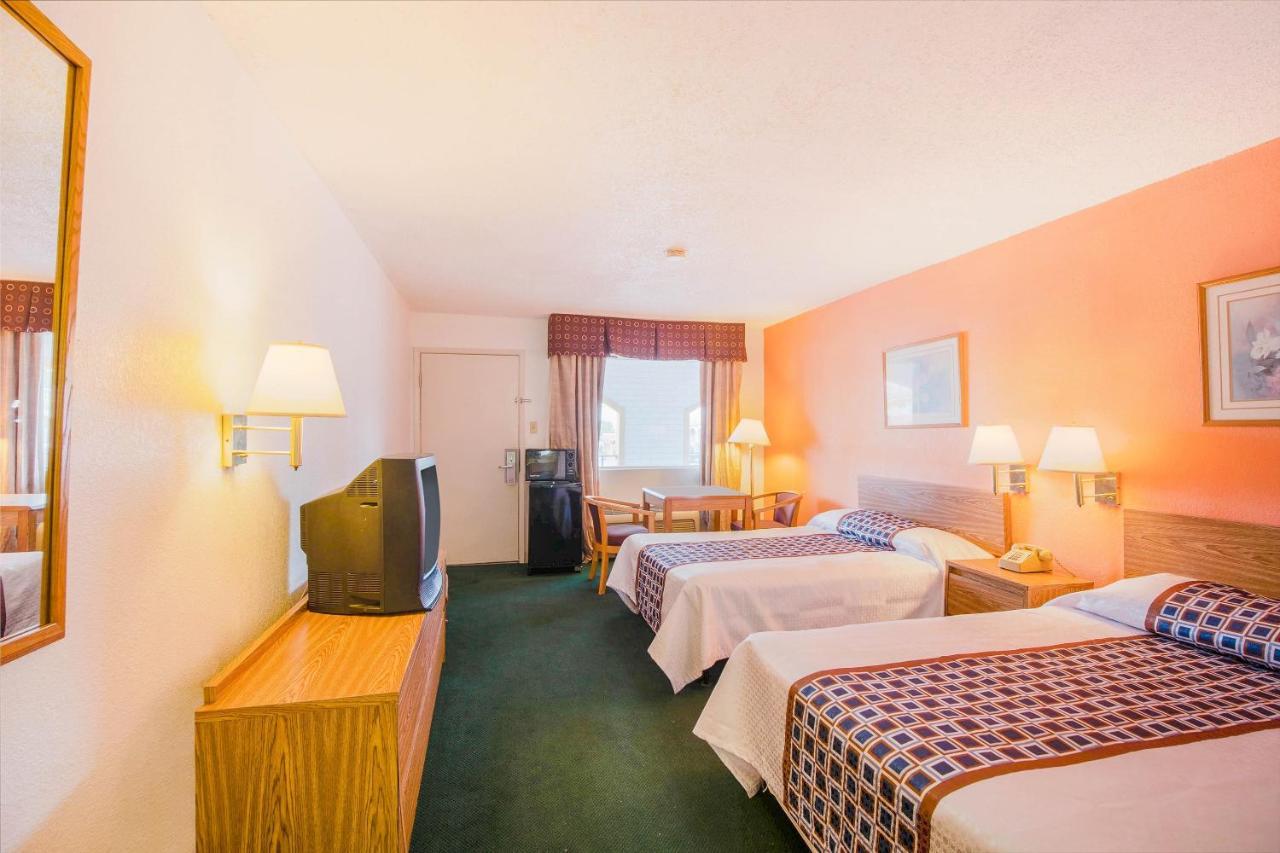Hotel O Houston East Channelview I-10 外观 照片